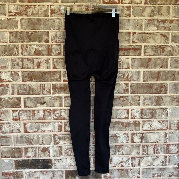 Spanx Assets Black Skinny Leggings - Picture 4 of 5